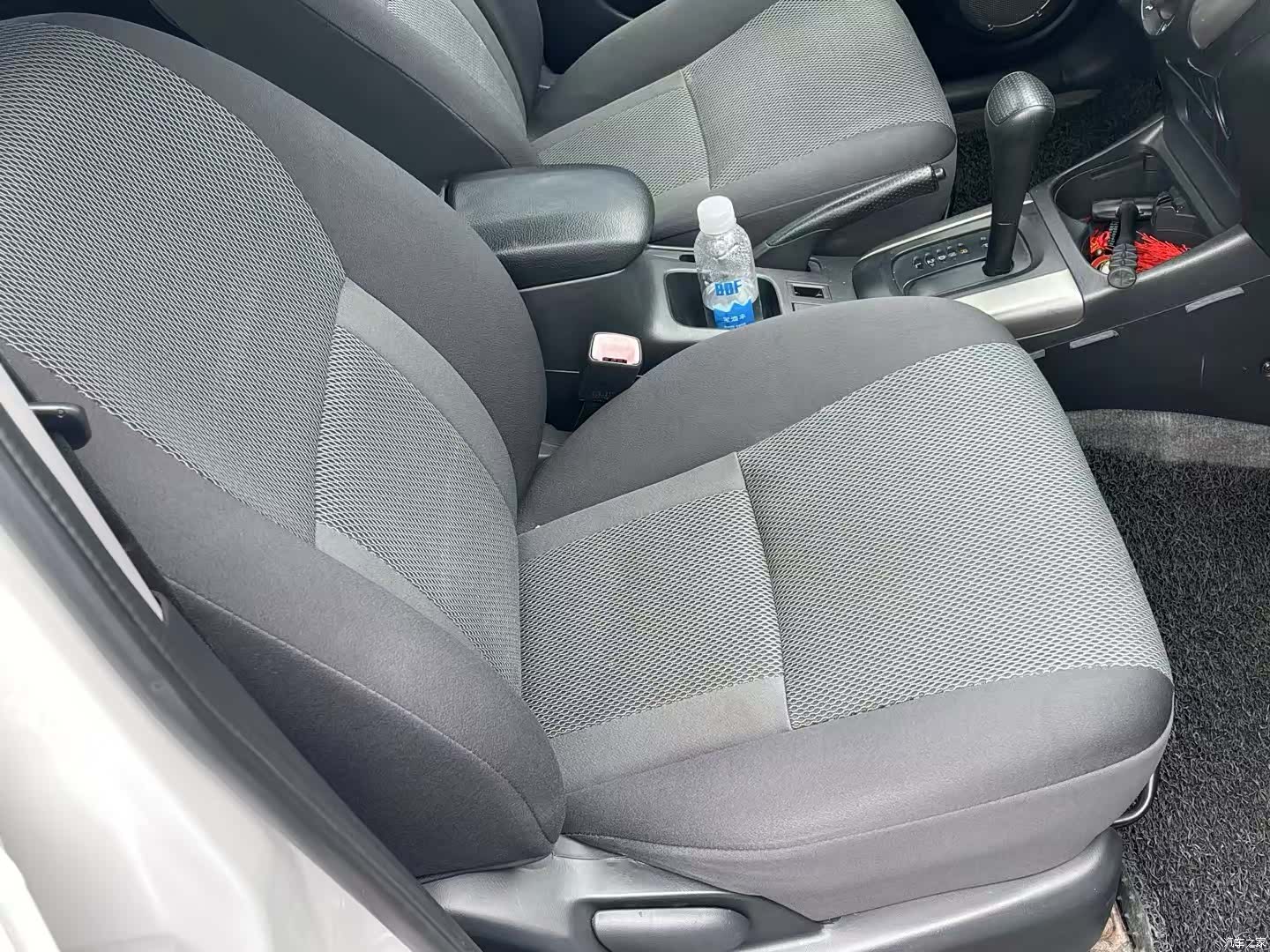 Toyota RAV4, 2004 все фото