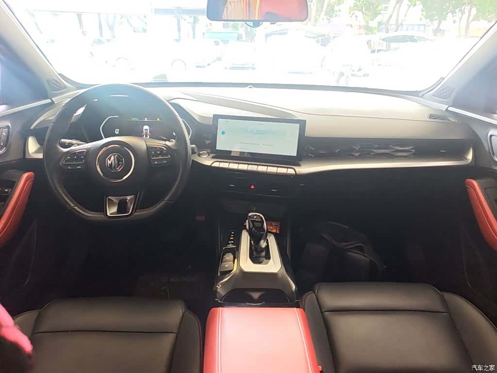 MG MG5, 2021 10