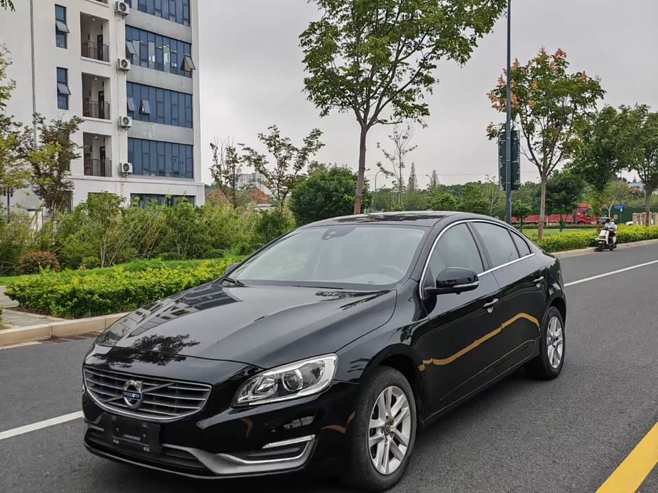 Volvo S60