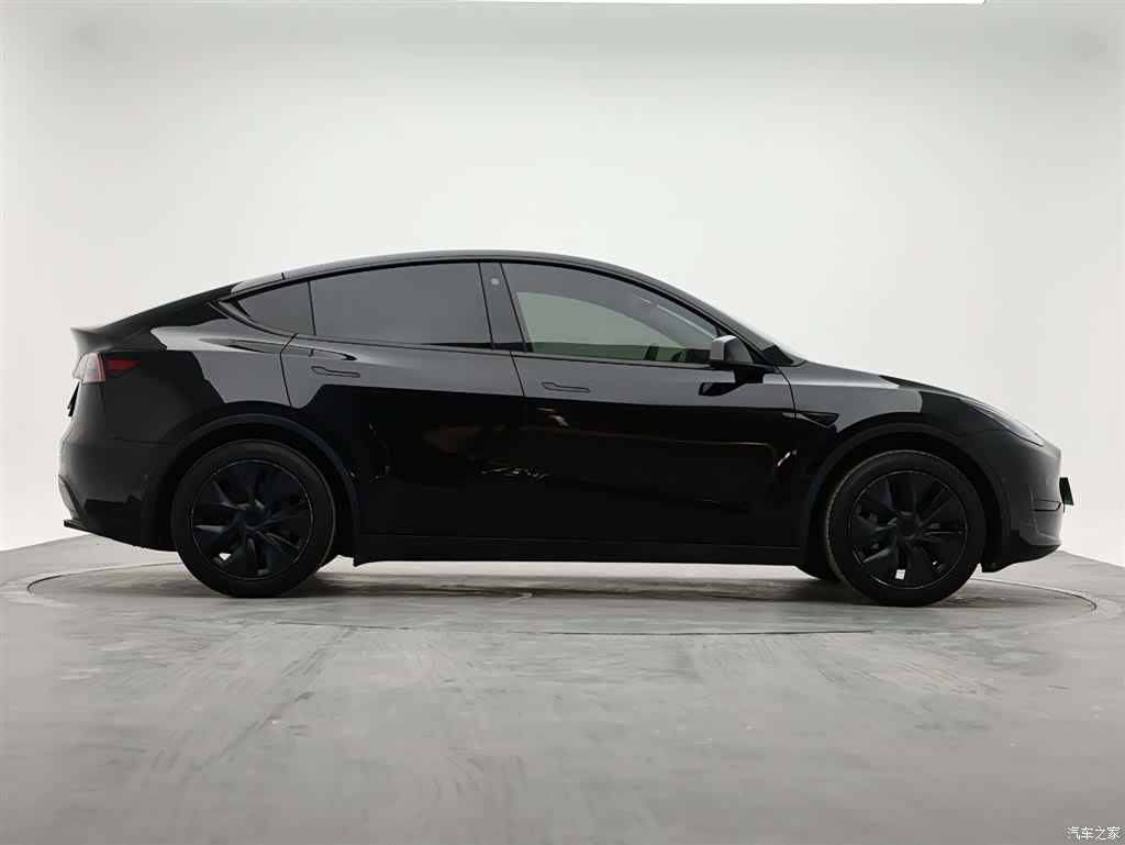 Tesla Model Y, 2023 6