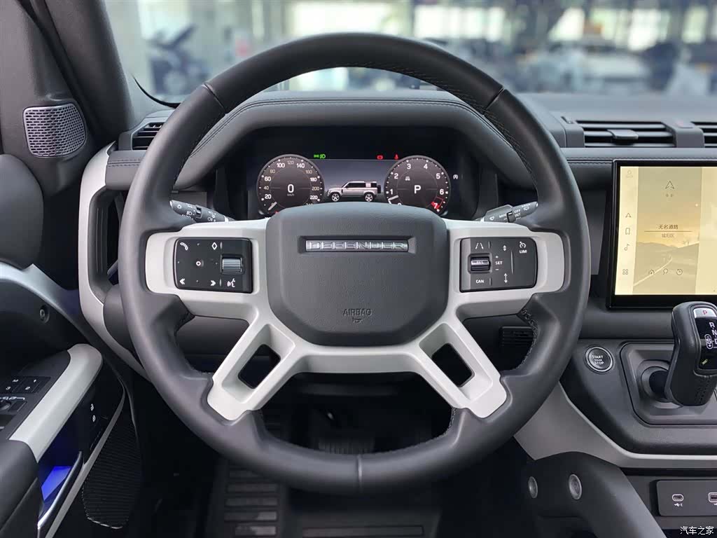 Land Rover Defender, 2024 14