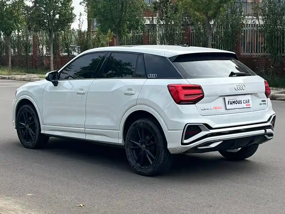 Audi Q2L Audi Q2L