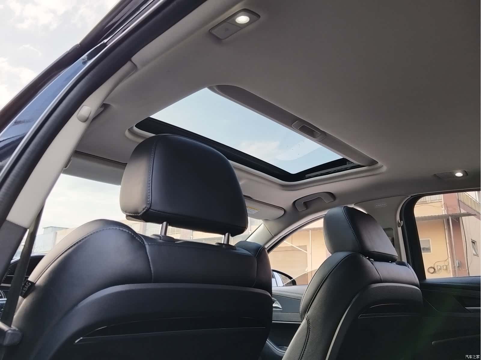 Hongqi H5, 2021 12