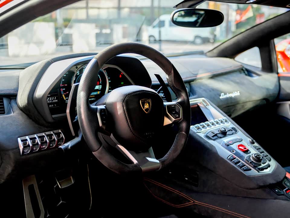 Lamborghini Aventador