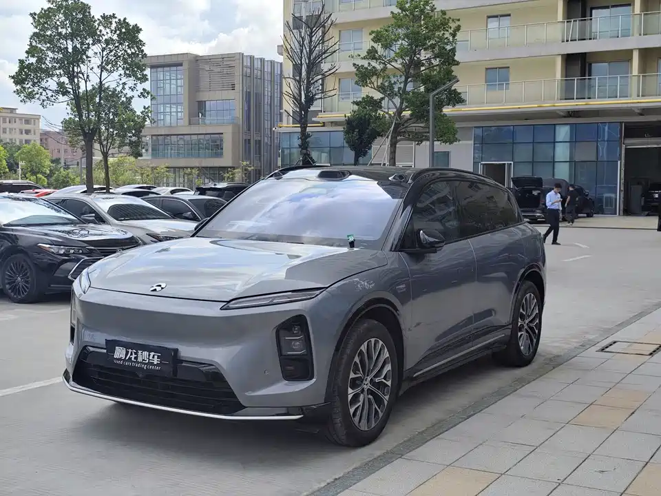 NIO ES6