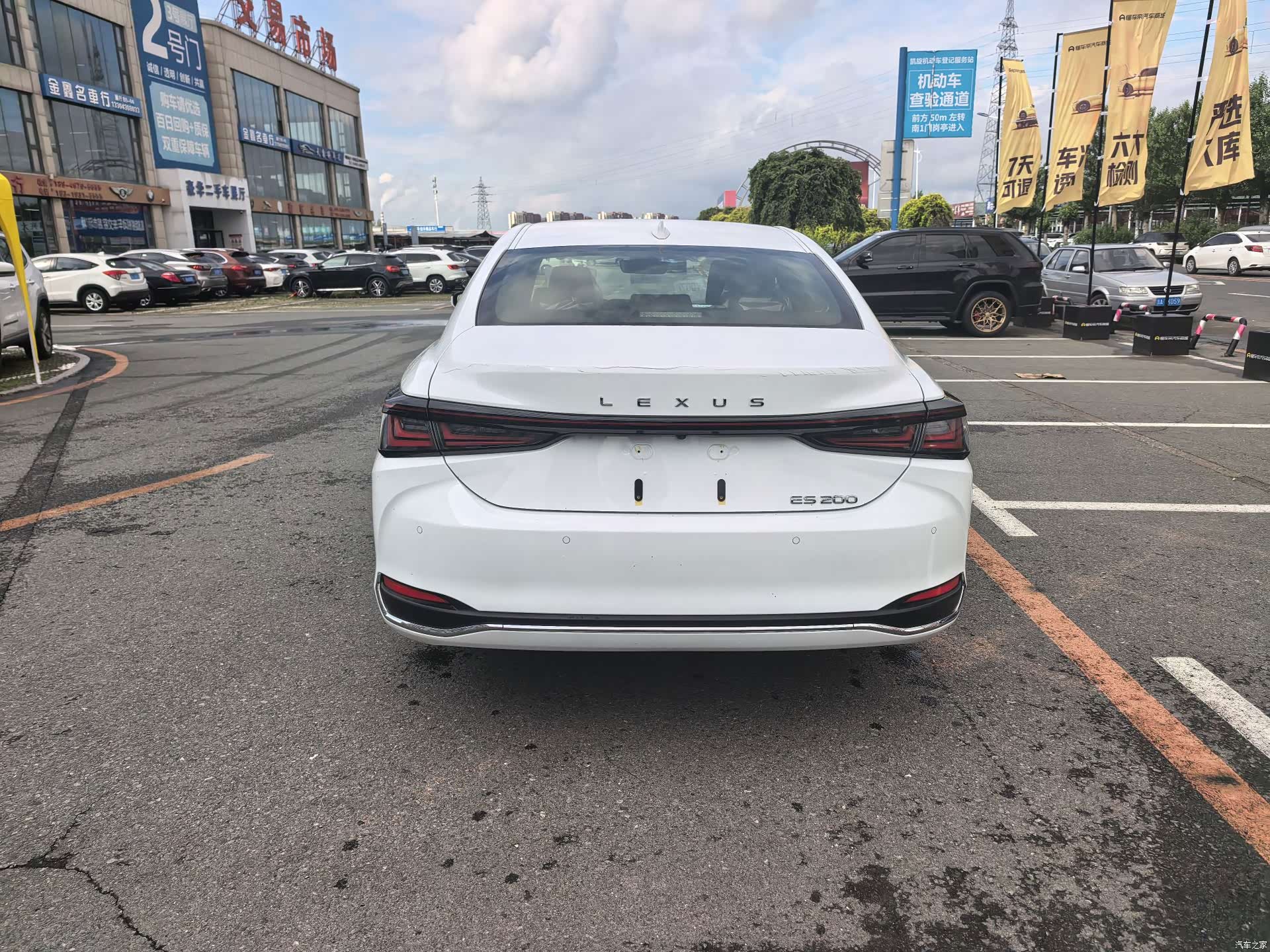 Lexus ES, 2026 все фото
