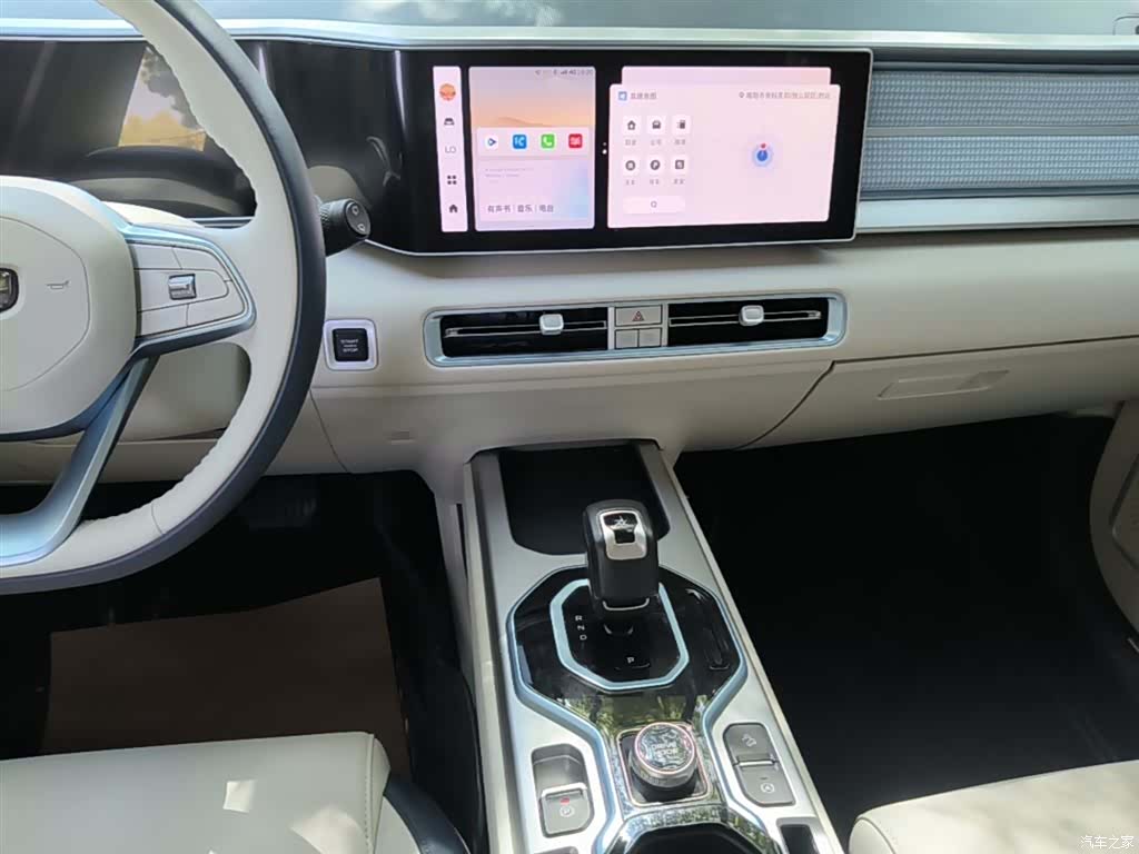 Geely Icon, 2023 13