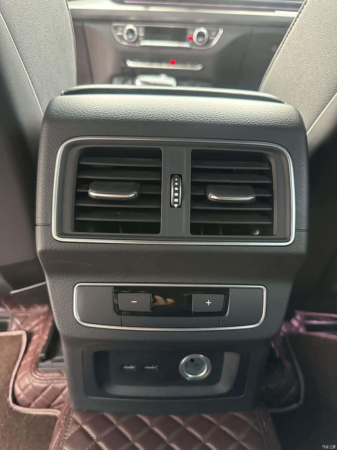 Audi Q5L, 2022 24