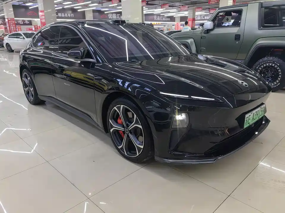 NIO ET5