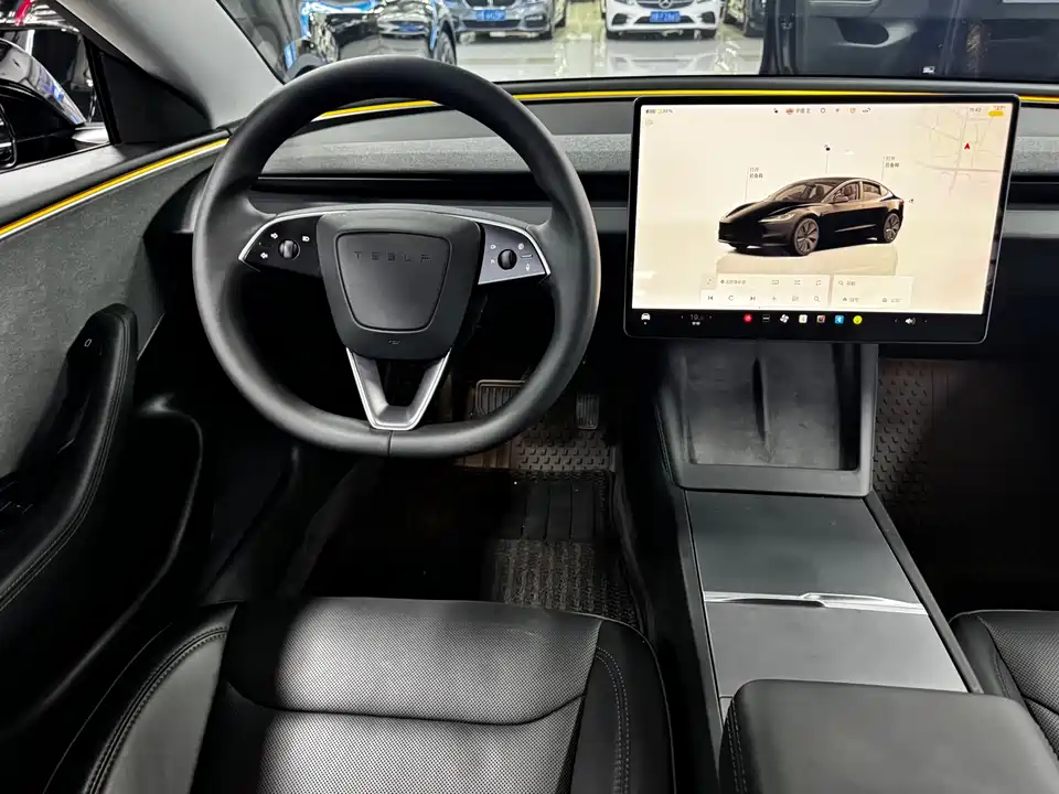 Tesla Model 3 Tesla Model 3