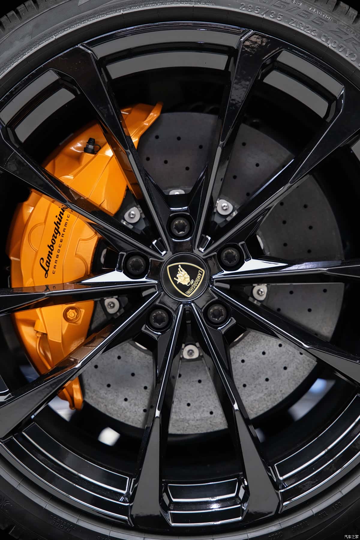 Lamborghini Urus, 2022 15