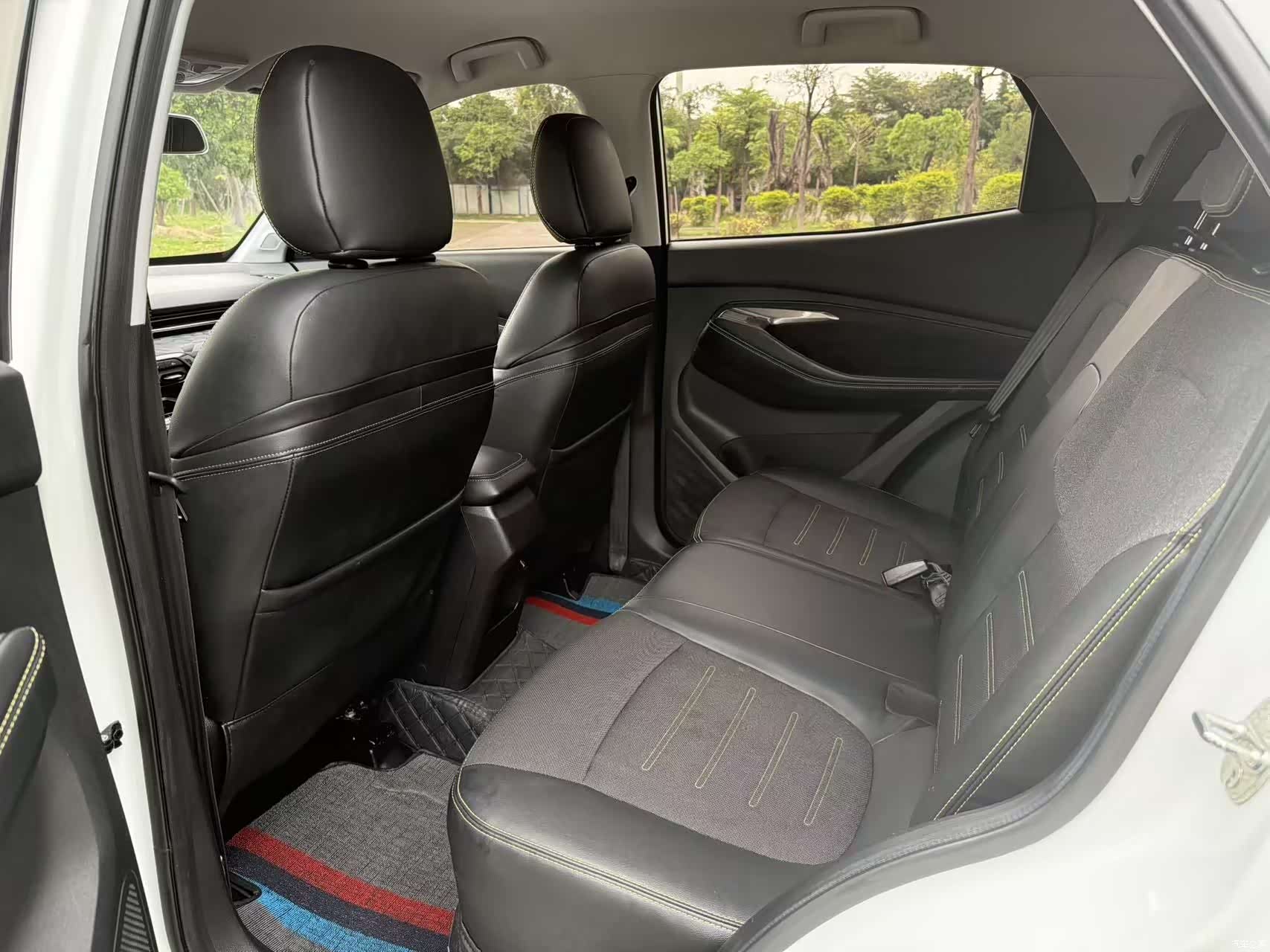 Wuling RS-3, 2021 все фото