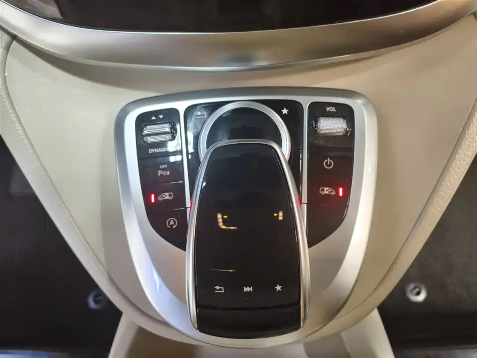 Mercedes-Benz V-class Mercedes-Benz V-class