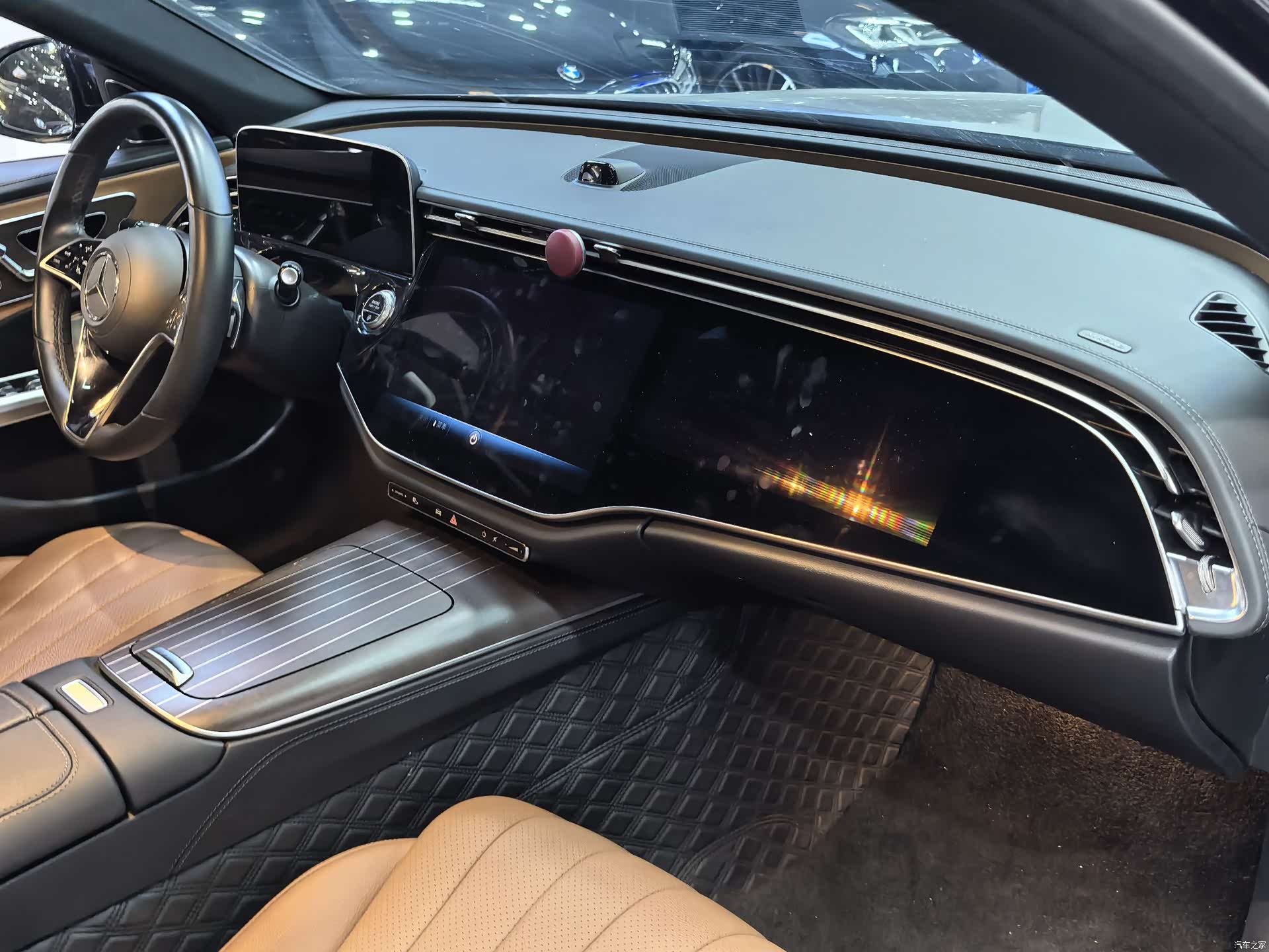 Mercedes-Benz E-Class, 2024 17
