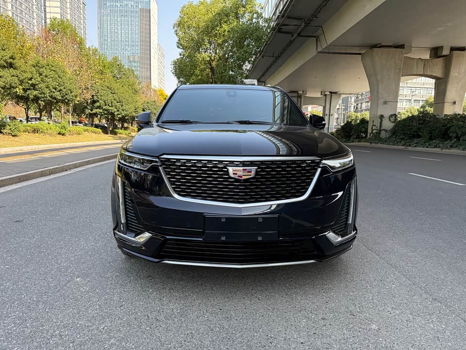 Cadillac XT6