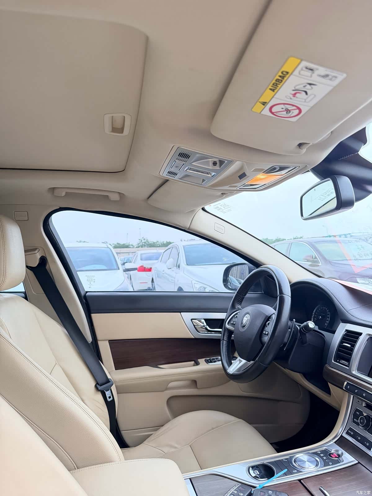 Jaguar XF, 2015 17