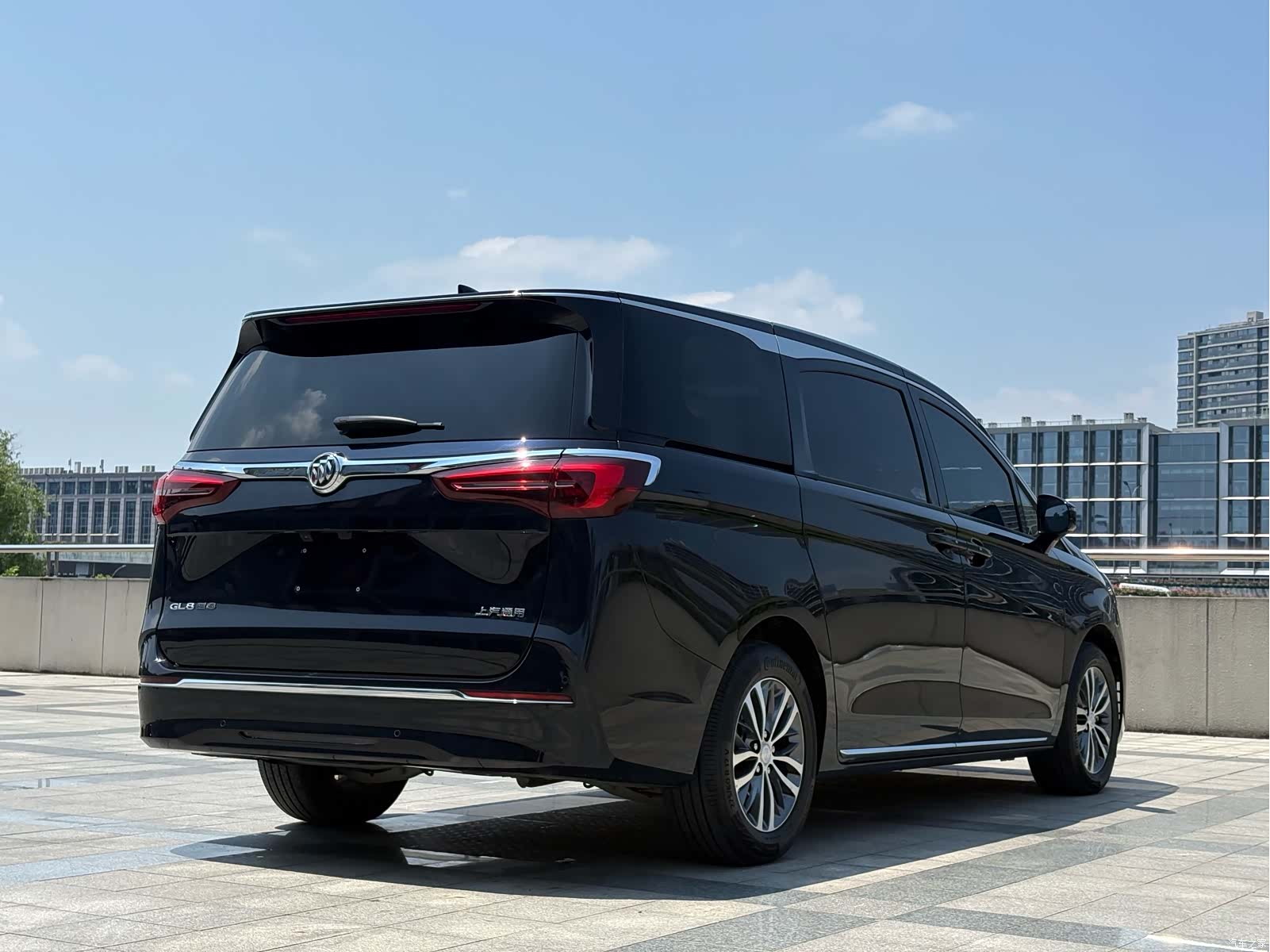 Buick GL8, 2023 8