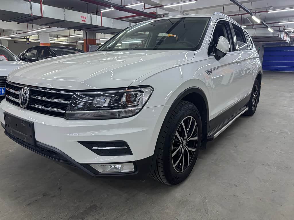 Volkswagen Tiguan L