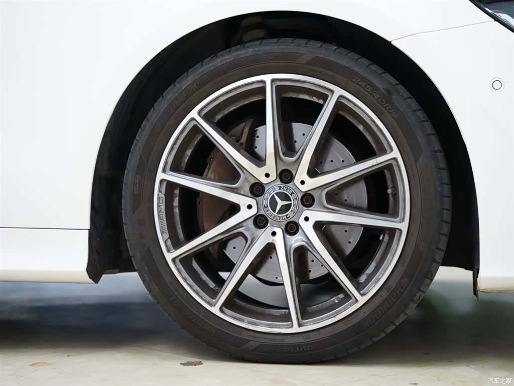 Mercedes-Benz E-Class, 2024 51