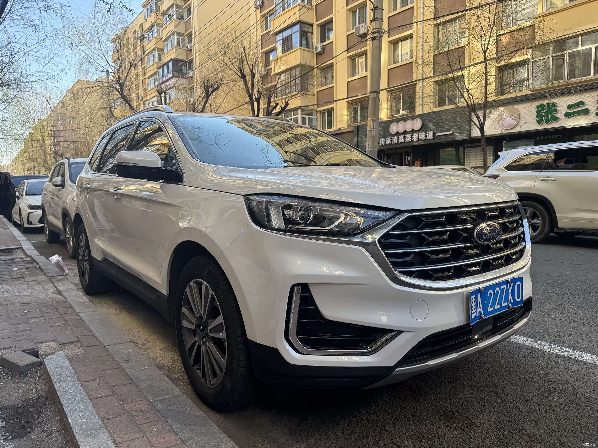 Ford Edge, 2022 3