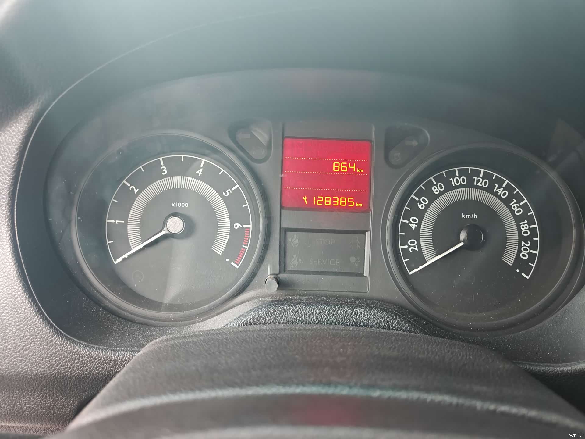 Peugeot 301, 2016 15
