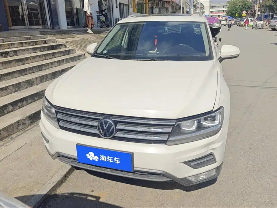 Volkswagen Tiguan L
