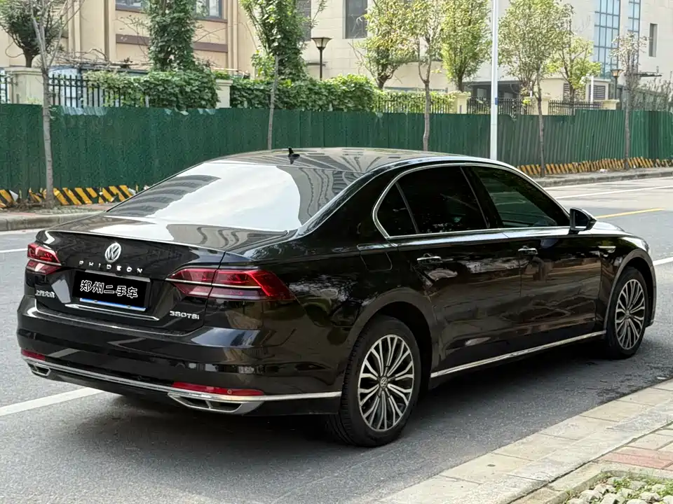 Volkswagen Huiang