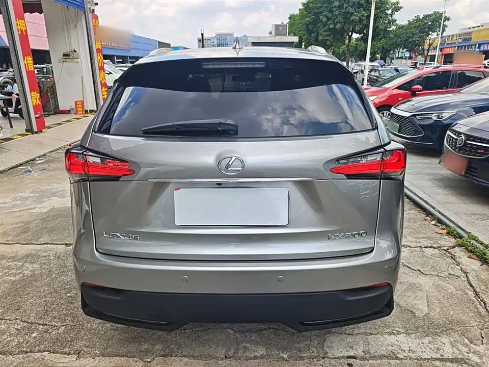 Lexus NX