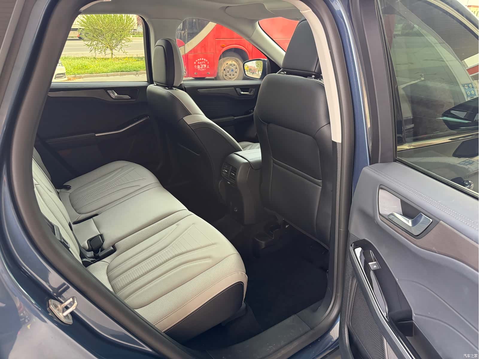 Ford Escape, 2022 15