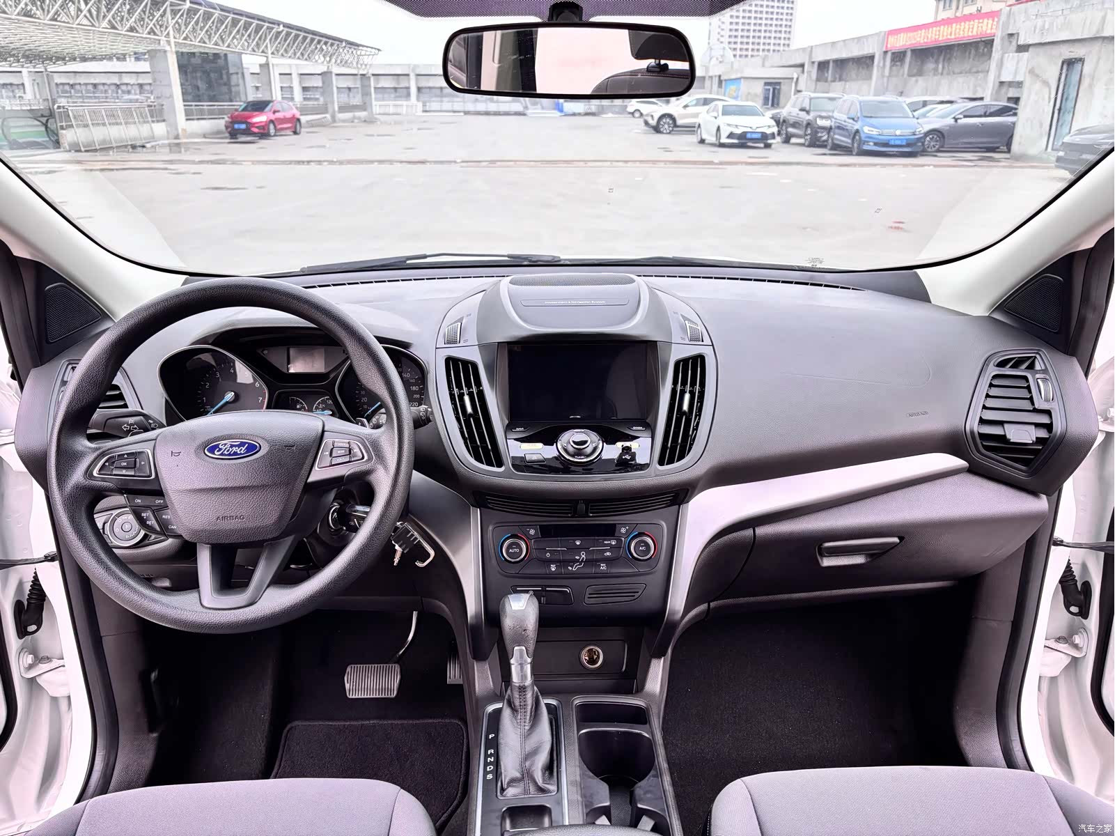 Ford Kuga, 2017 4