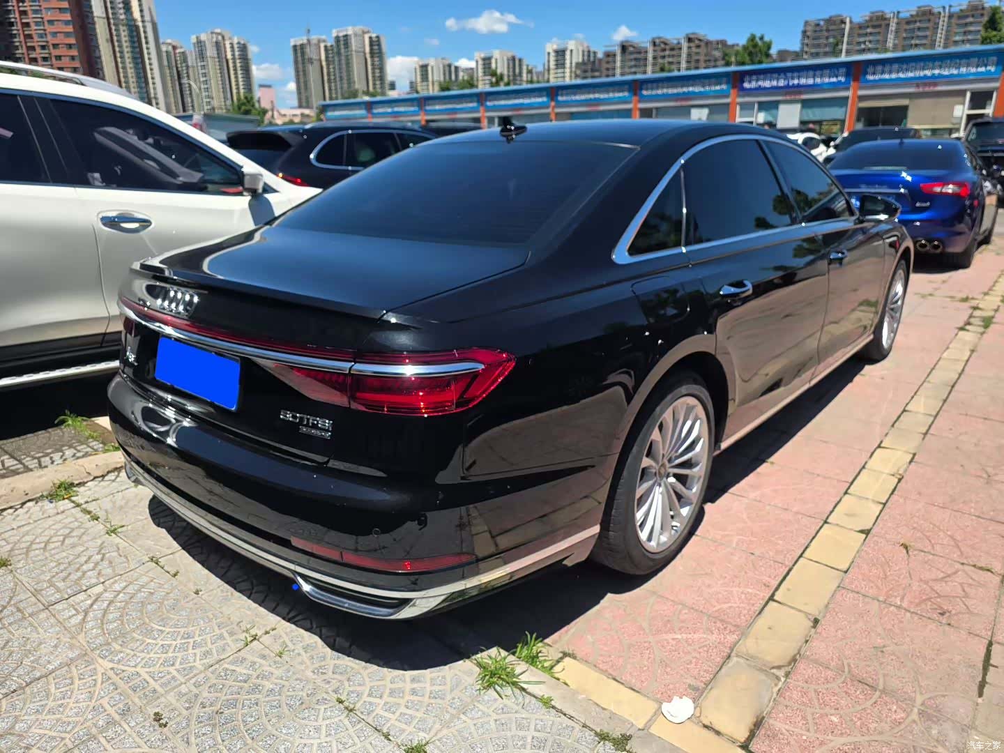 Audi A8L, 2022 8