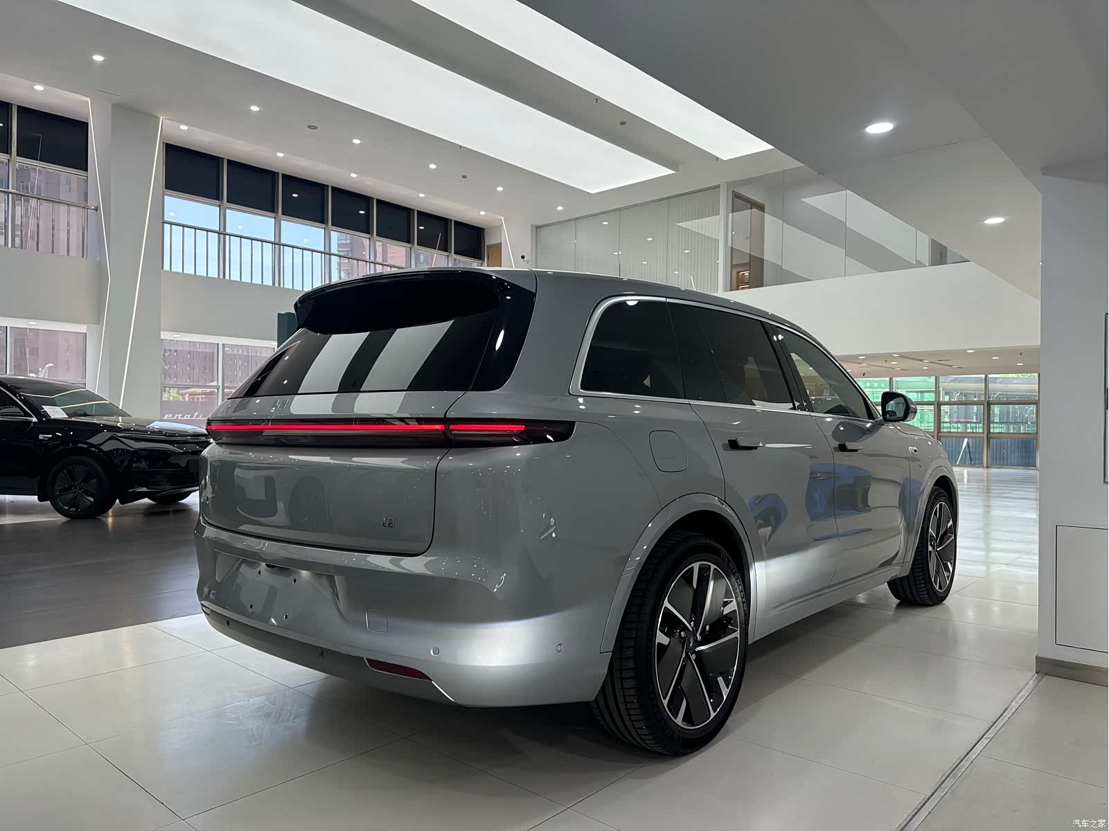Li Auto L8, 2025 8