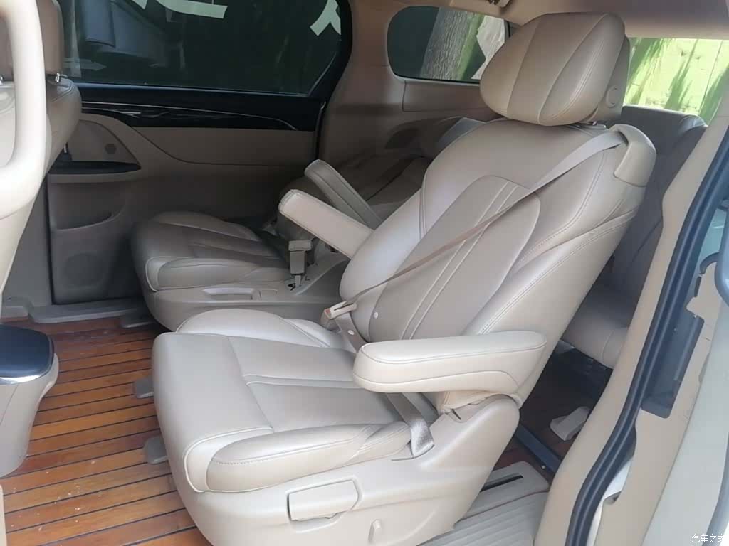 Buick GL8, 2019 17