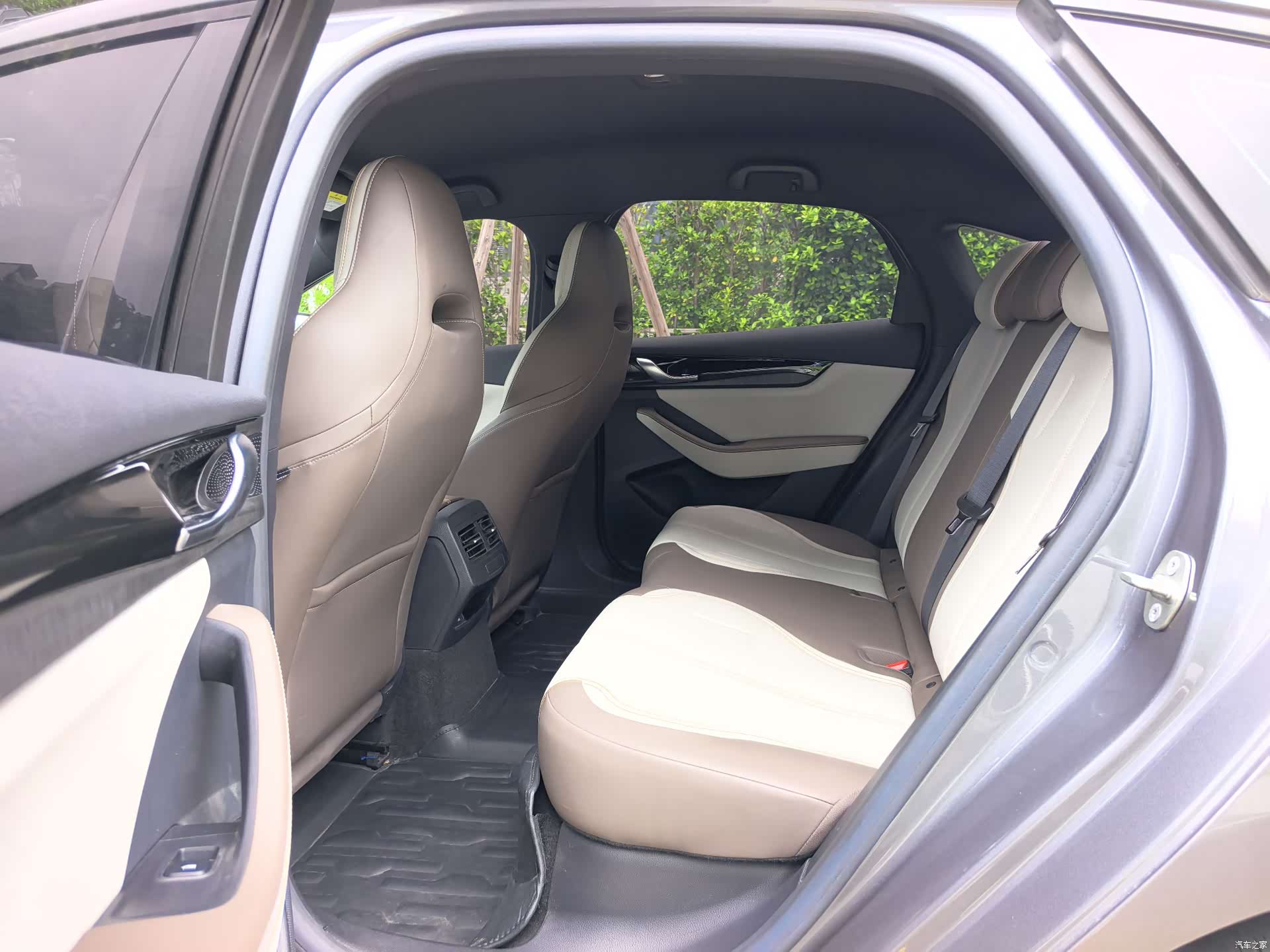 BYD Qin, 2023 12