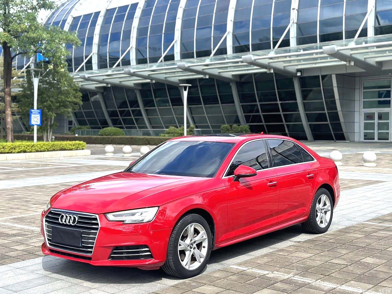 Audi A4L, 2018 1