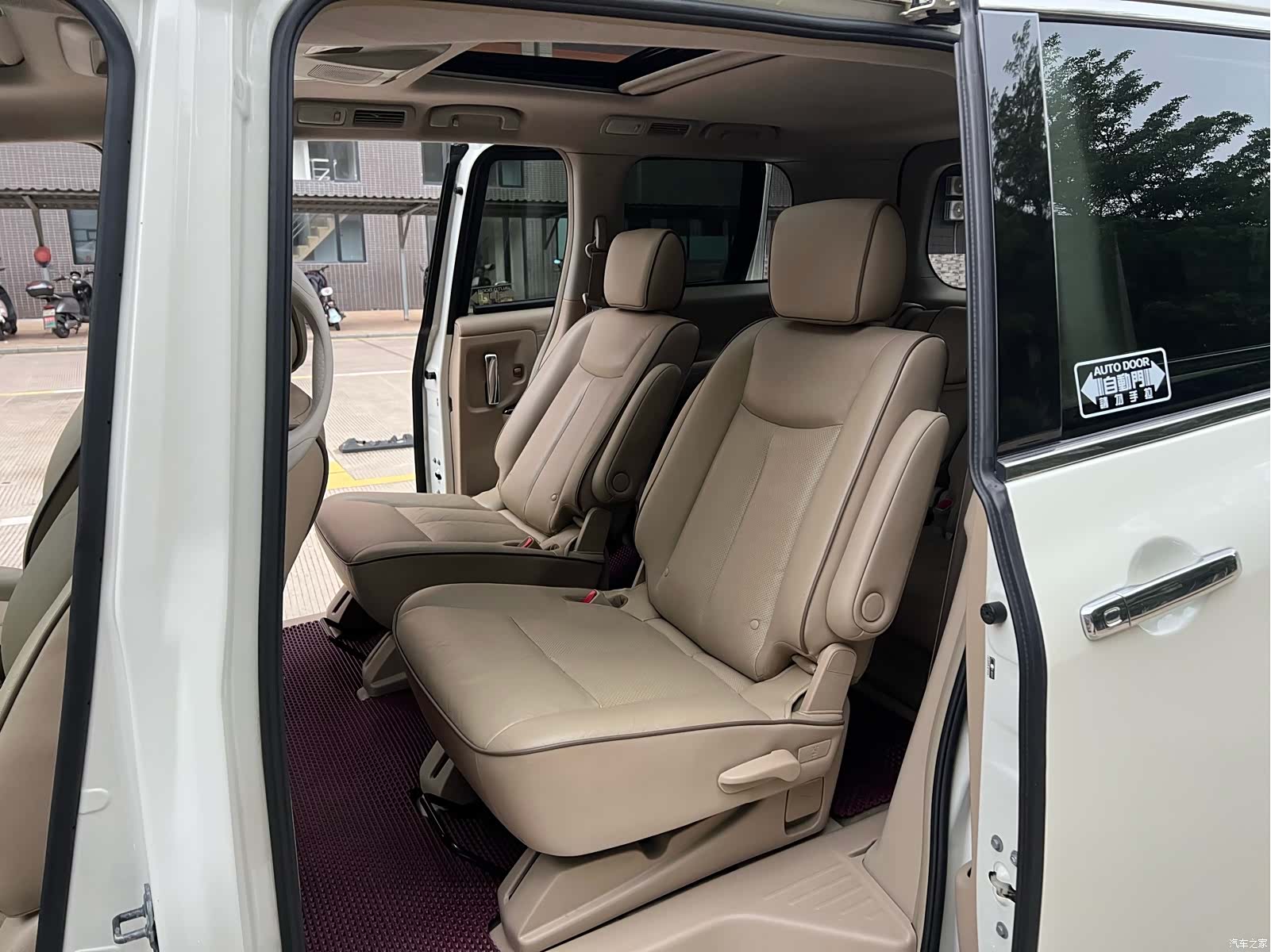 Nissan SL, 2014 8