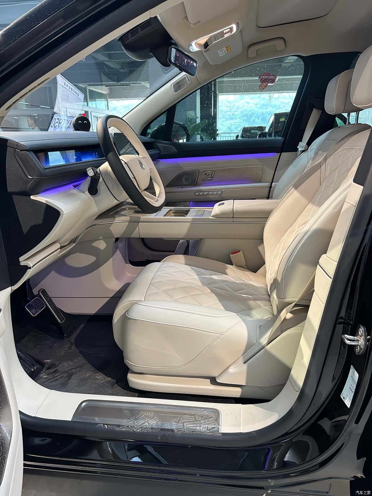 NIO ES8, 2026 3