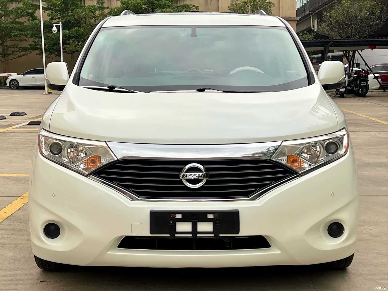 Nissan SL