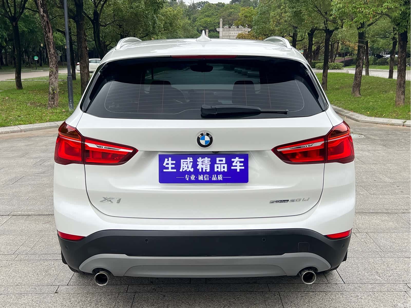 BMW X1, 2019 все фото