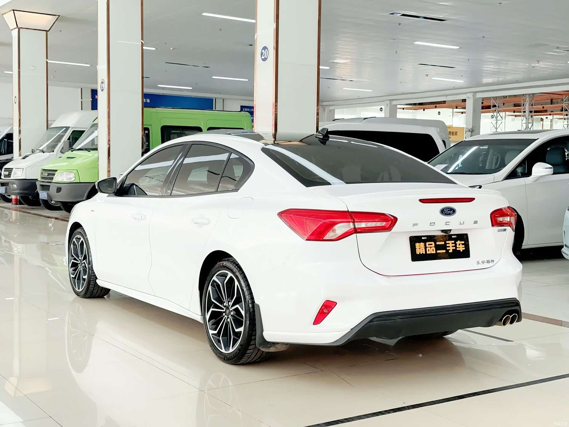 Ford Focus, 2019 9