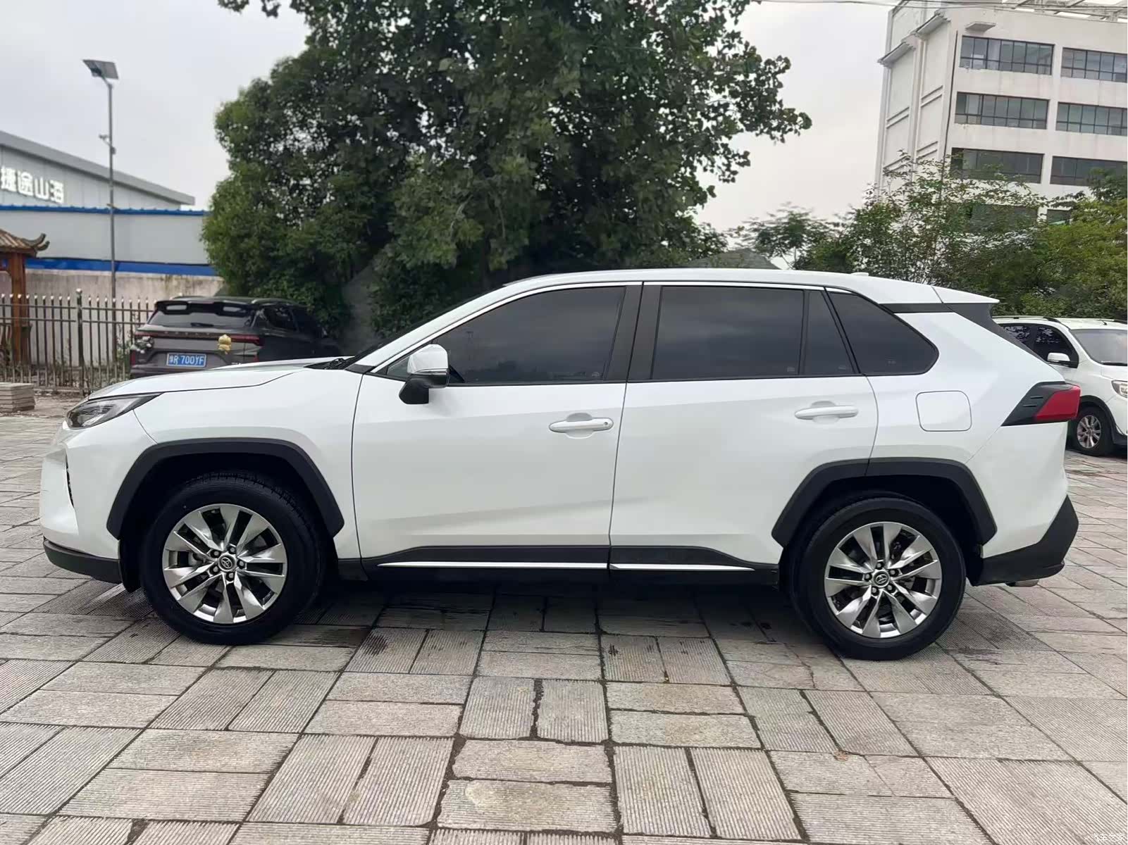 Toyota Wildlander, 2022 4
