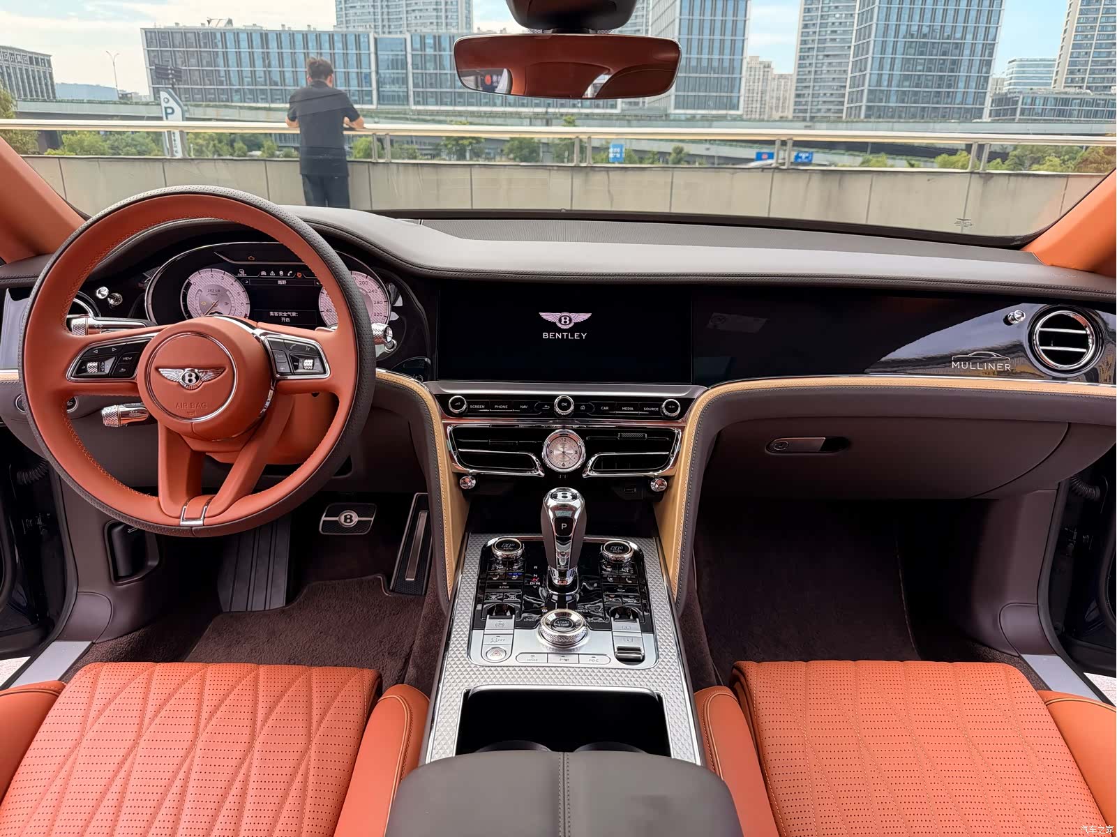 Bentley Flying Spur, 2022 все фото