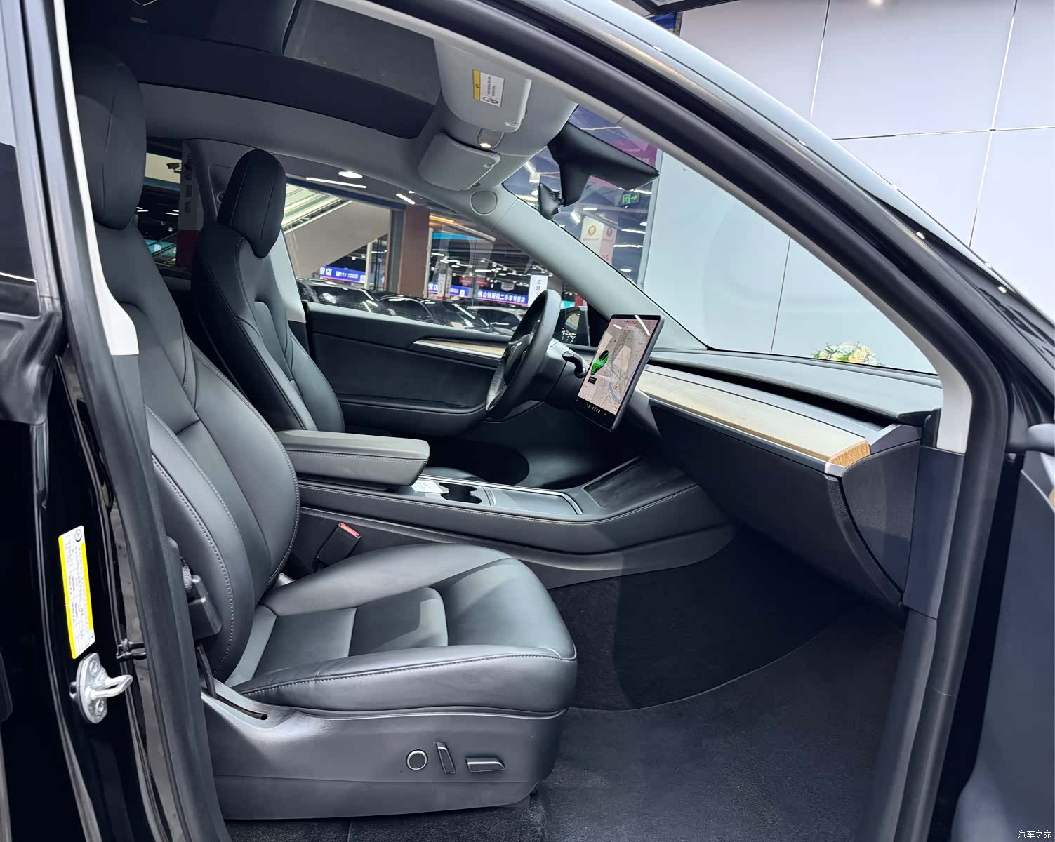 Tesla Model Y, 2021 16