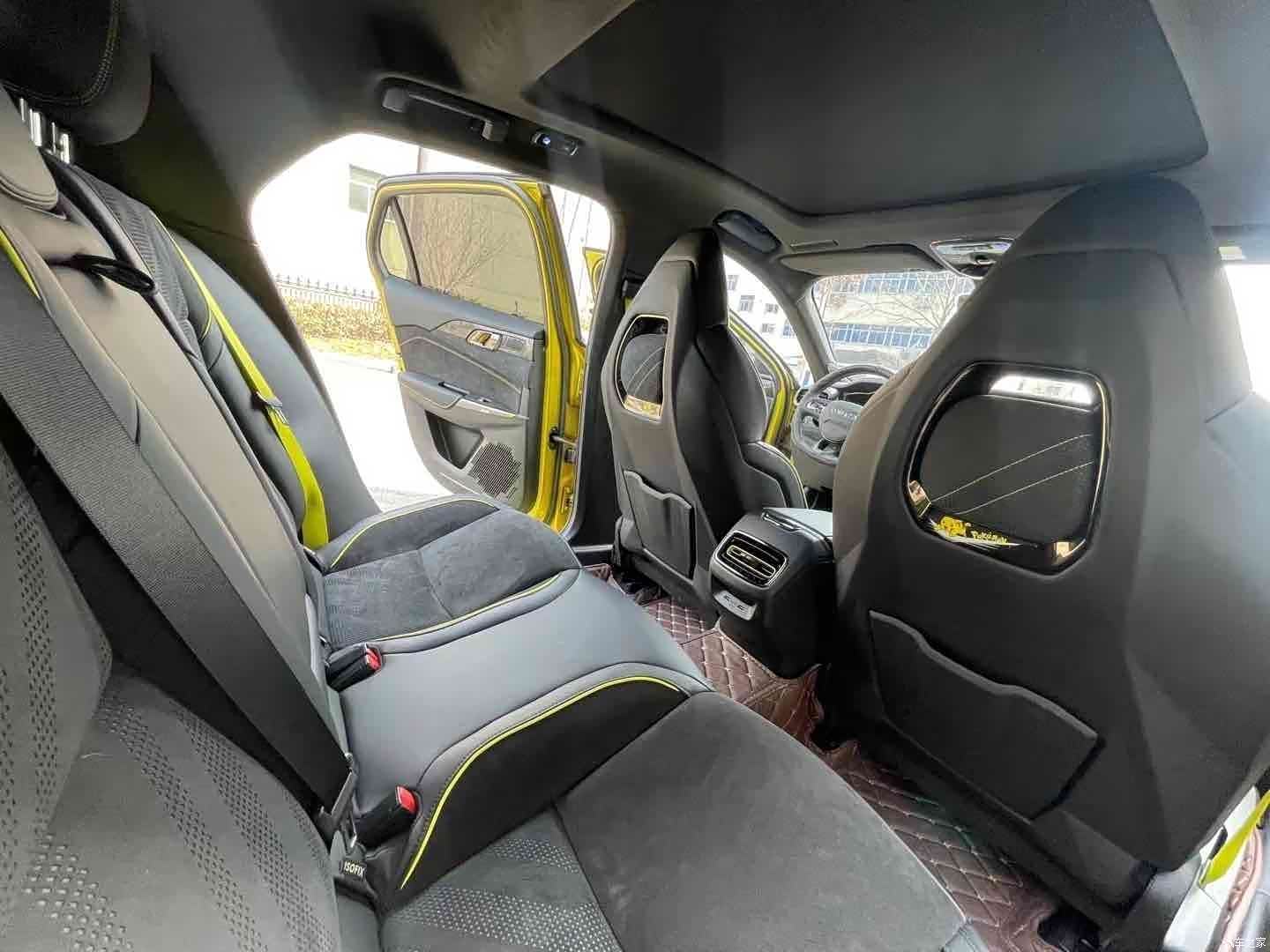 Lynk & Co 02, 2021 все фото