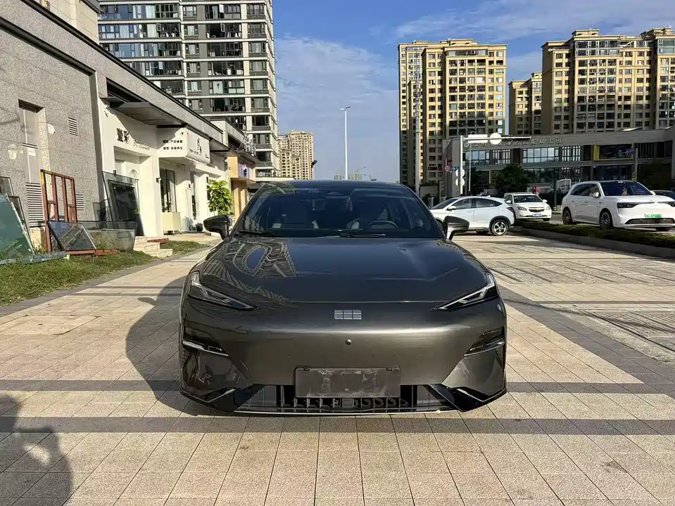 Geely Galaxy Galaxy E8