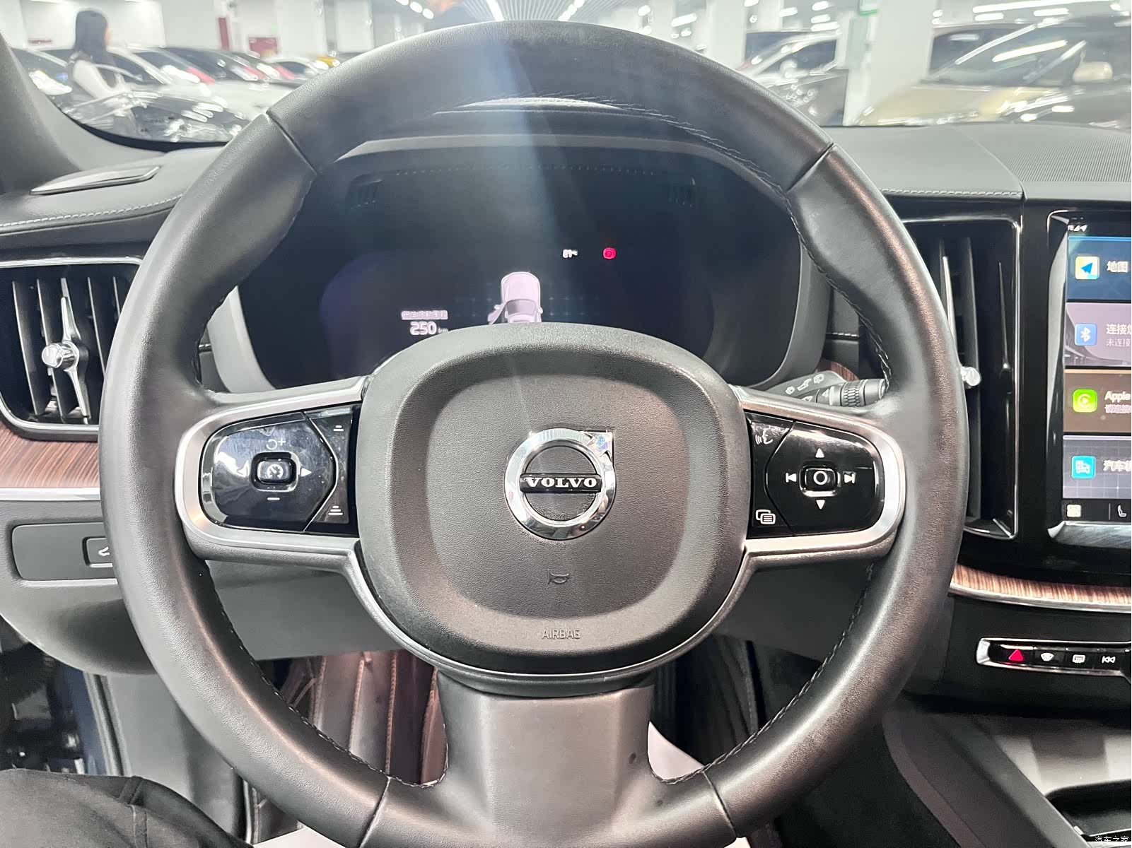 Volvo XC60, 2024 7