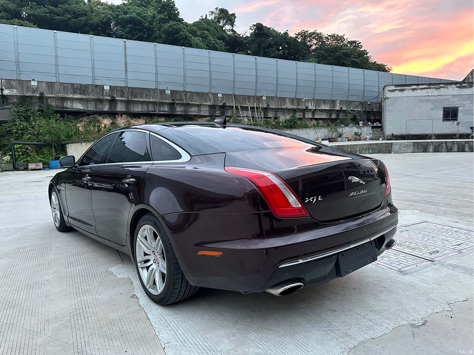 Jaguar XJ, 2018 7