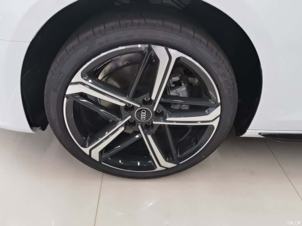 Audi A4L, 2026 23