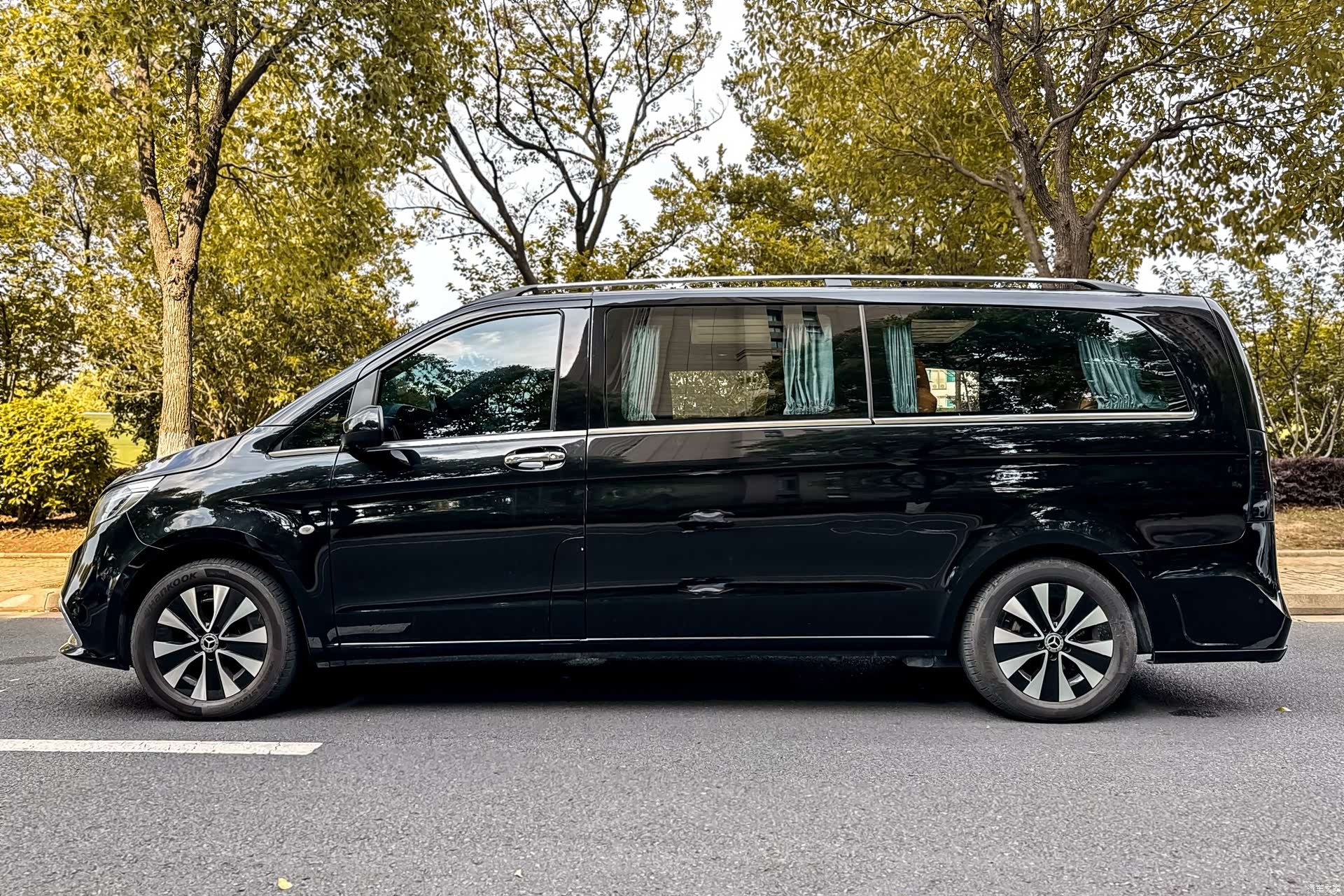 Mercedes-Benz 7, 2022 29