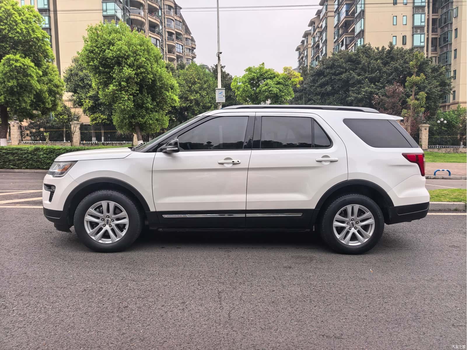 Ford Explorer, 2019 8
